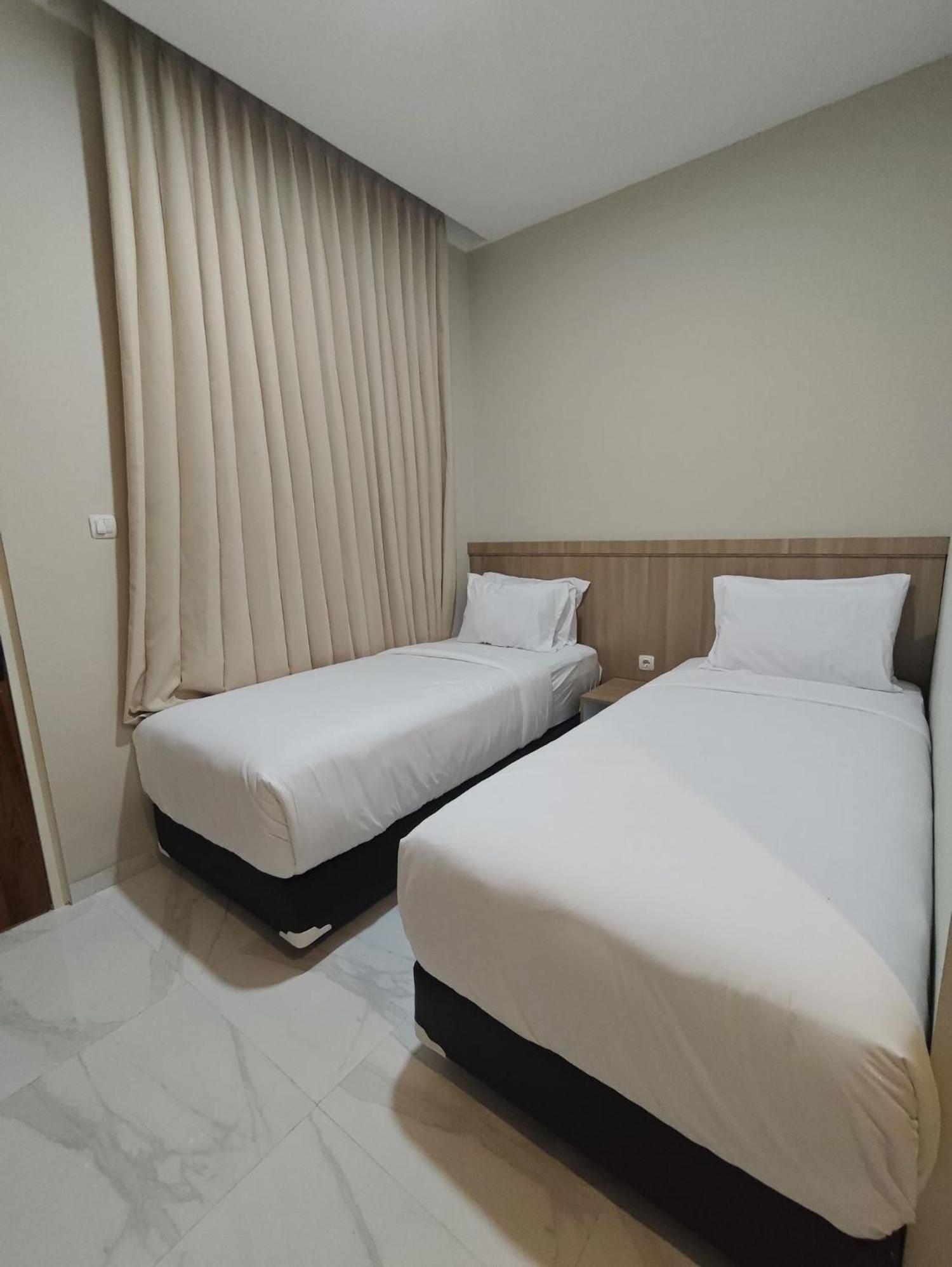 El Nipa Hotel ラブハン・バジョ エクステリア 写真